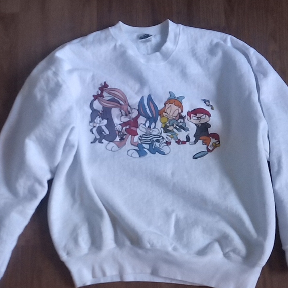 Artistic White Crewneck Sweater with Vibrant Prints